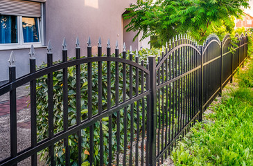 Metal Fence Installation Tips